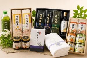 初盆返礼品として人気のそうめん、海苔、調味料、タオルなどのギフトセット